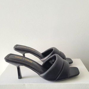 $49 NWT (8.5 & 9) Chase & Chloe Mule